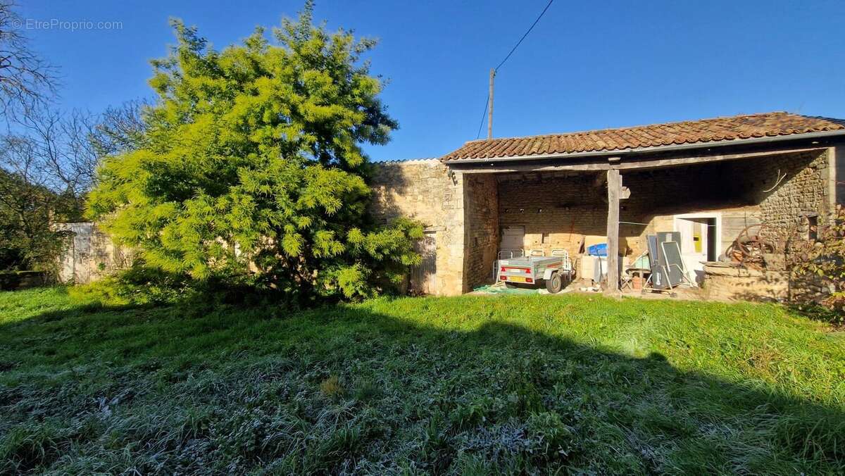 Maison à AIGONNAY