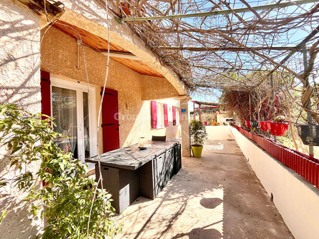 Maison 4 chambres + piscine & garage - photo 3