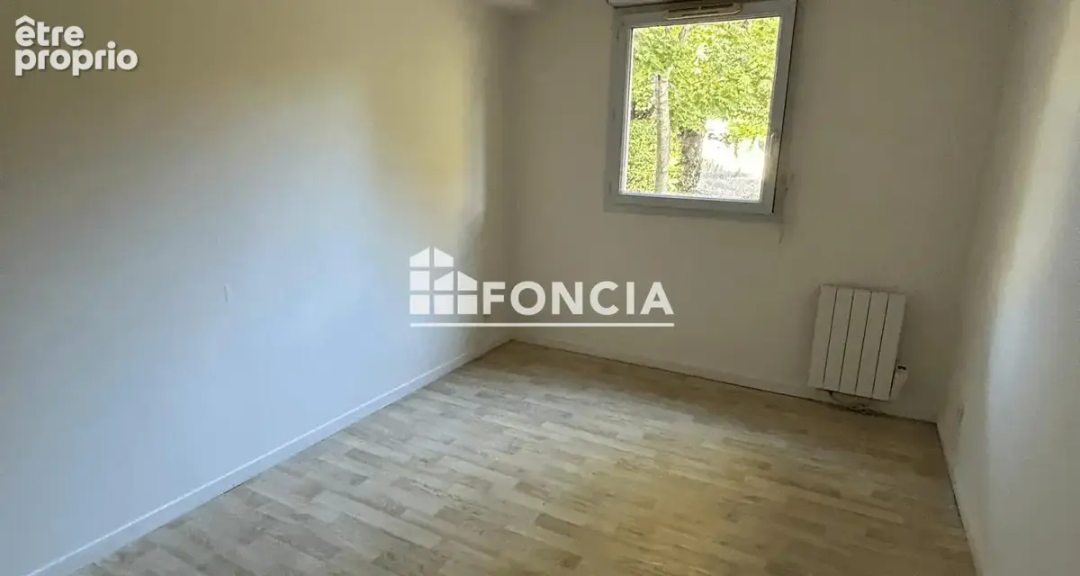 Appartement T3 libre en rez-de-chaussée avec parking privatif et cellier - photo 8