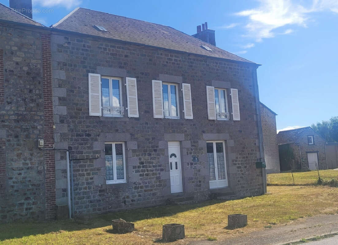 Maison à BEAUMESNIL