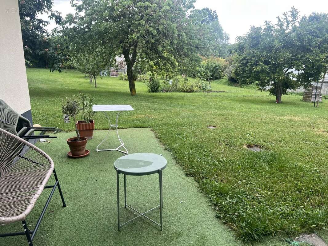 Maison à CHEVRIERES