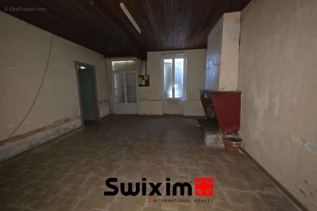 Maison 270m² à rénover - fort potentiel sur Ordonnac - photo 9