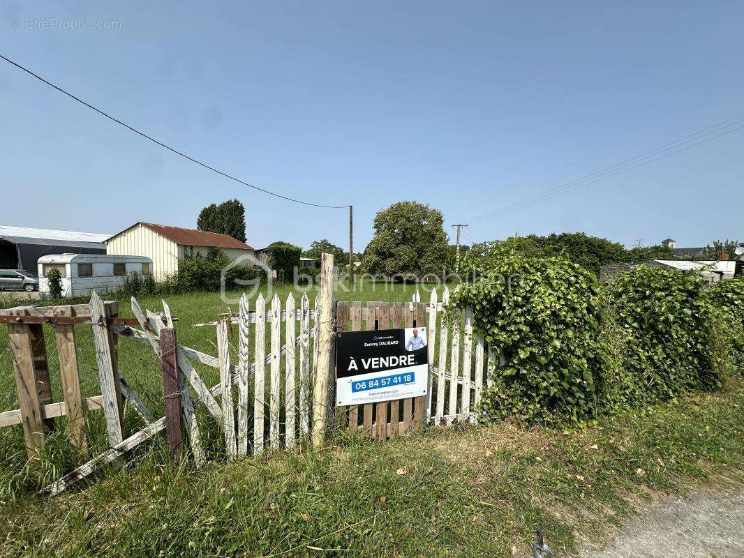 Terrain à SAINT-GERVAIS-LES-TROIS-CLOCHERS