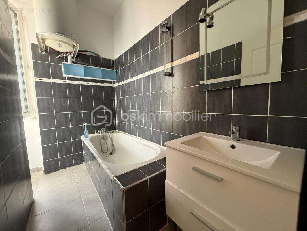 Appartement à PERTUIS