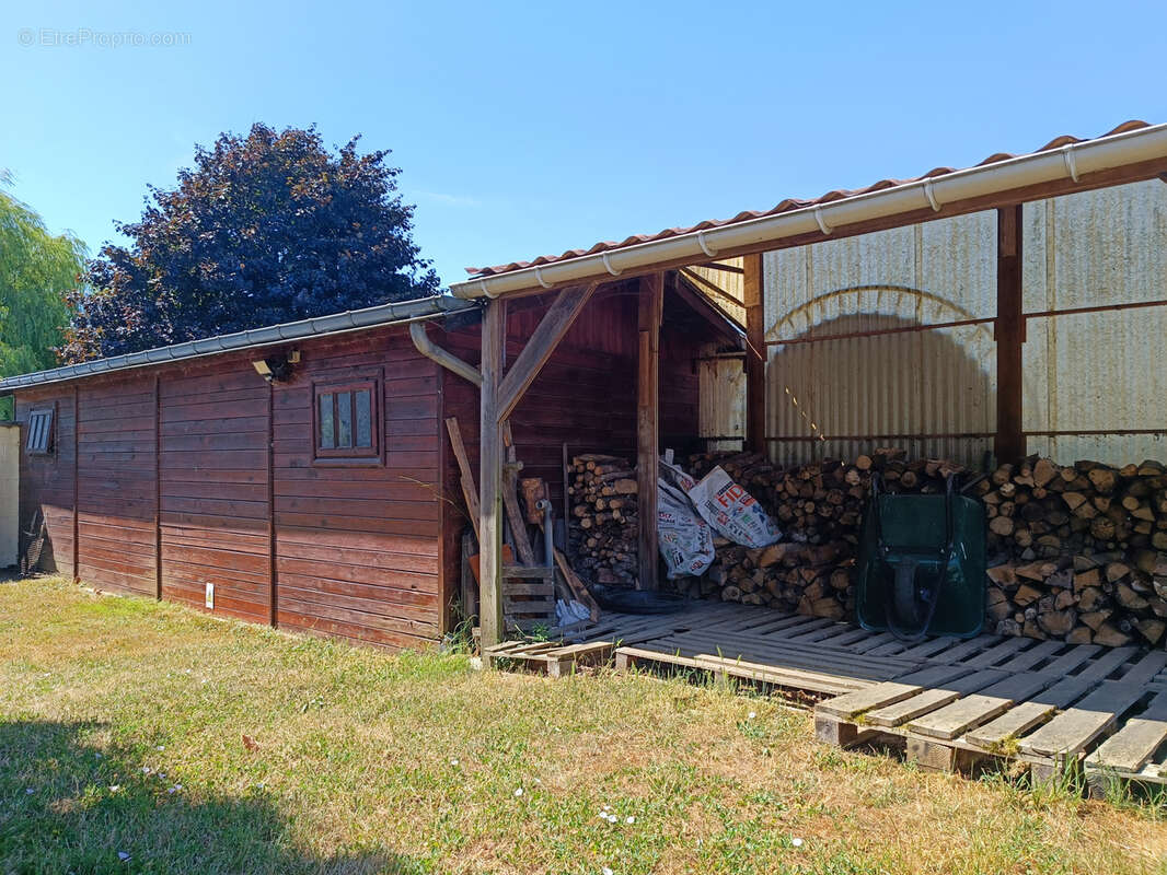 Maison à PRECY