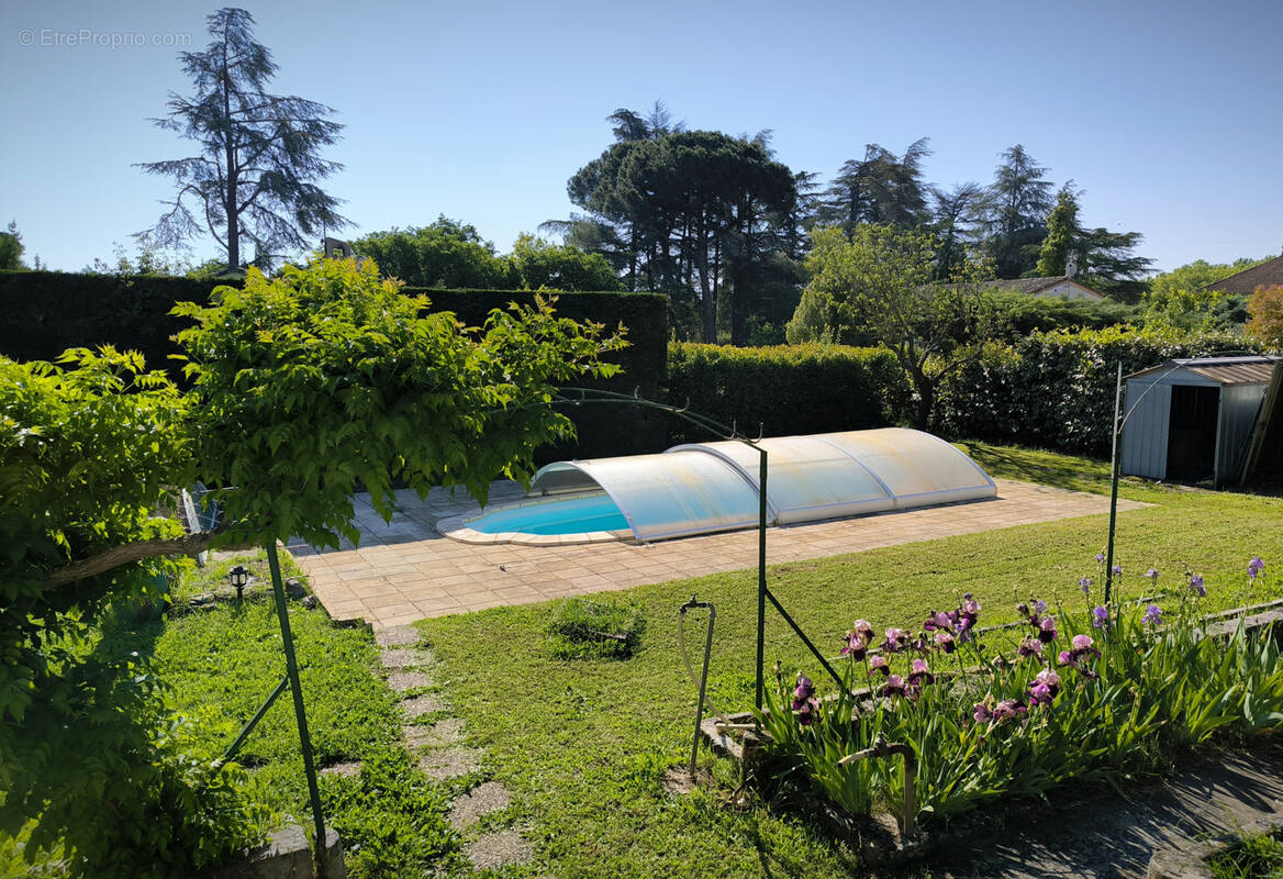 Maison à SAINT-LAURENT-LA-VERNEDE