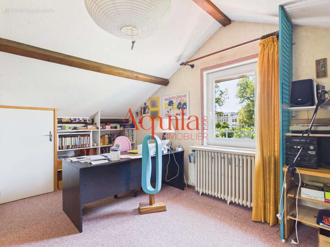 Maison 91 m² à Bron  - photo 8