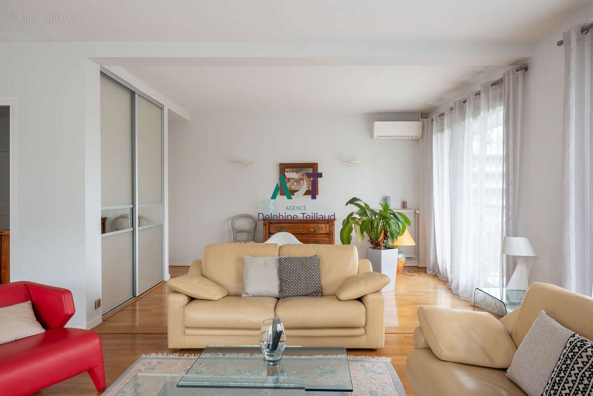 Appartement à MEYLAN