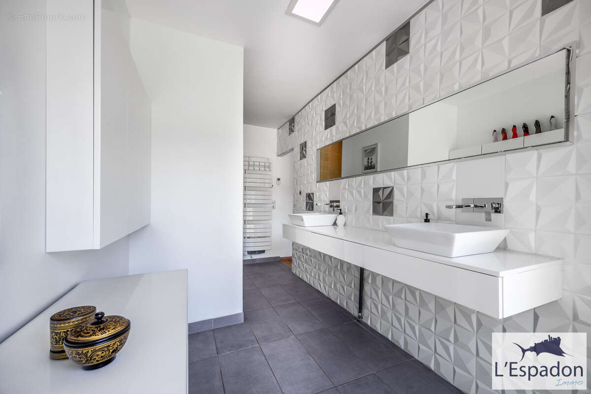 CASTELNAU-LE-LEZ   Élégance contemporaine aux portes de Montpellier - photo 14
