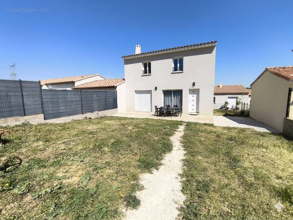 Maison à COMPS