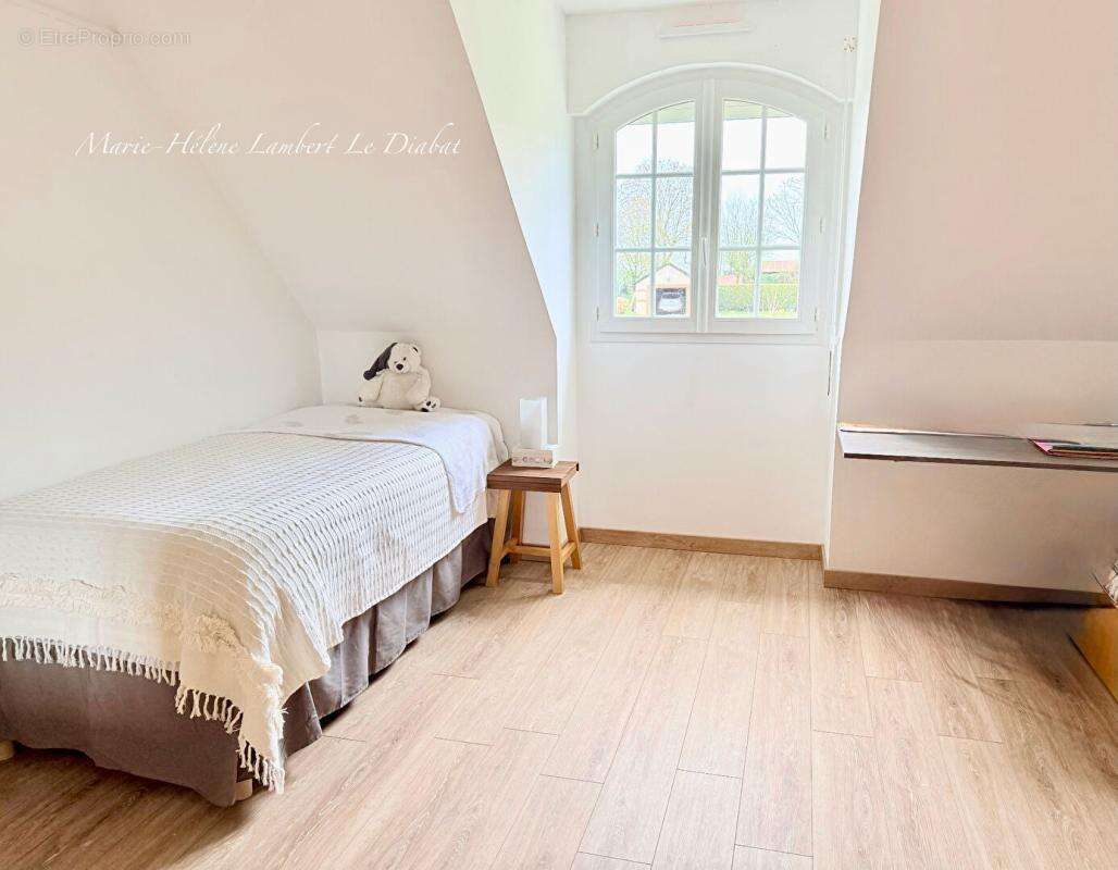 Maison climatisée à saint jouin bruneval - vie de plain pied - maison  7 pièce(s) - jardin 1500 m2 - photo 9