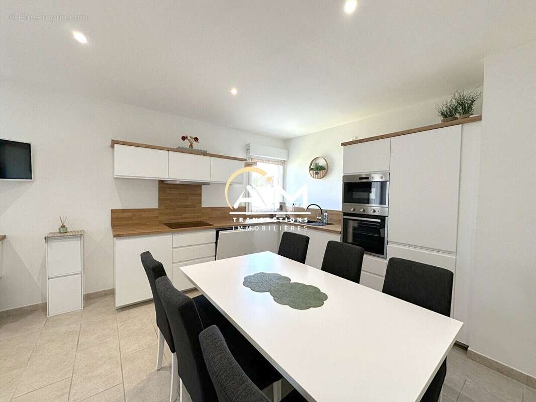 Maison Montlouis Sur Loire 5 pièce(s) 130m2 - photo 3