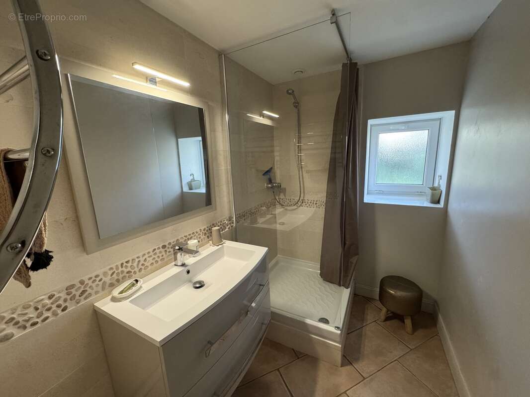 Maison 111 m² à Bessac  - photo 369