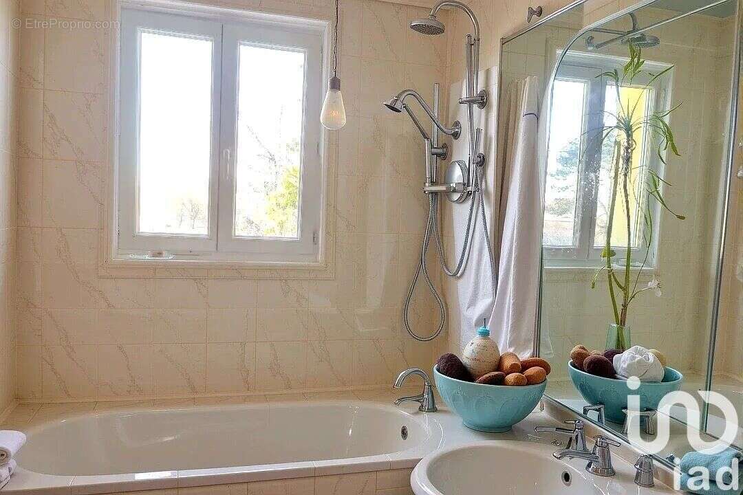 Photo 7 - Maison à VILLEBOUGIS