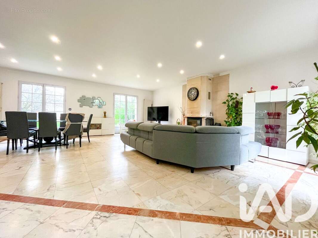 Photo 2 - Maison à BIEVRES