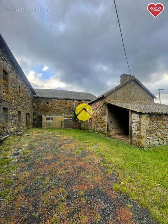 Maison à SAINT-FLOUR