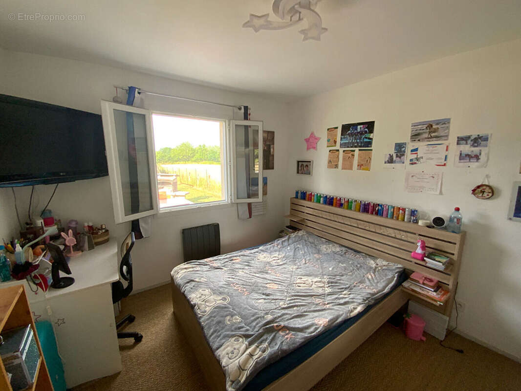 AUXY - Pavillon plain pied de 97 m² hab. (3 chambres). - photo 8