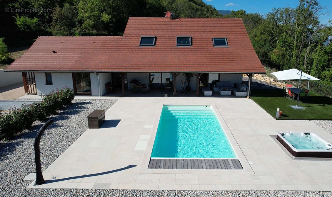 Maison à AIX-LES-BAINS