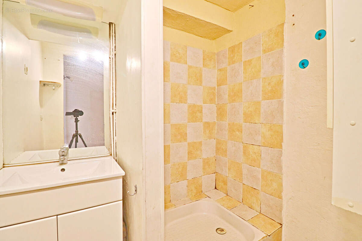 Appartement à VINON-SUR-VERDON