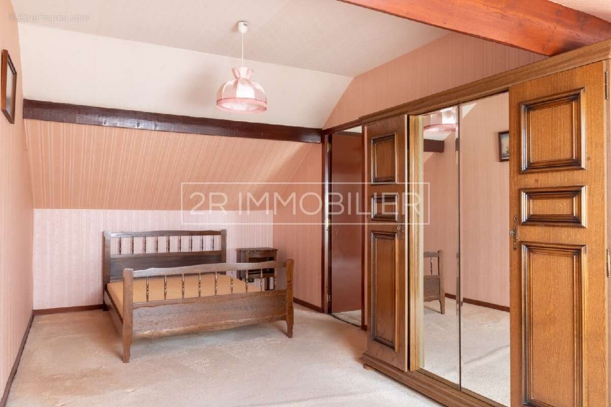 Maison à CONCHES-SUR-GONDOIRE