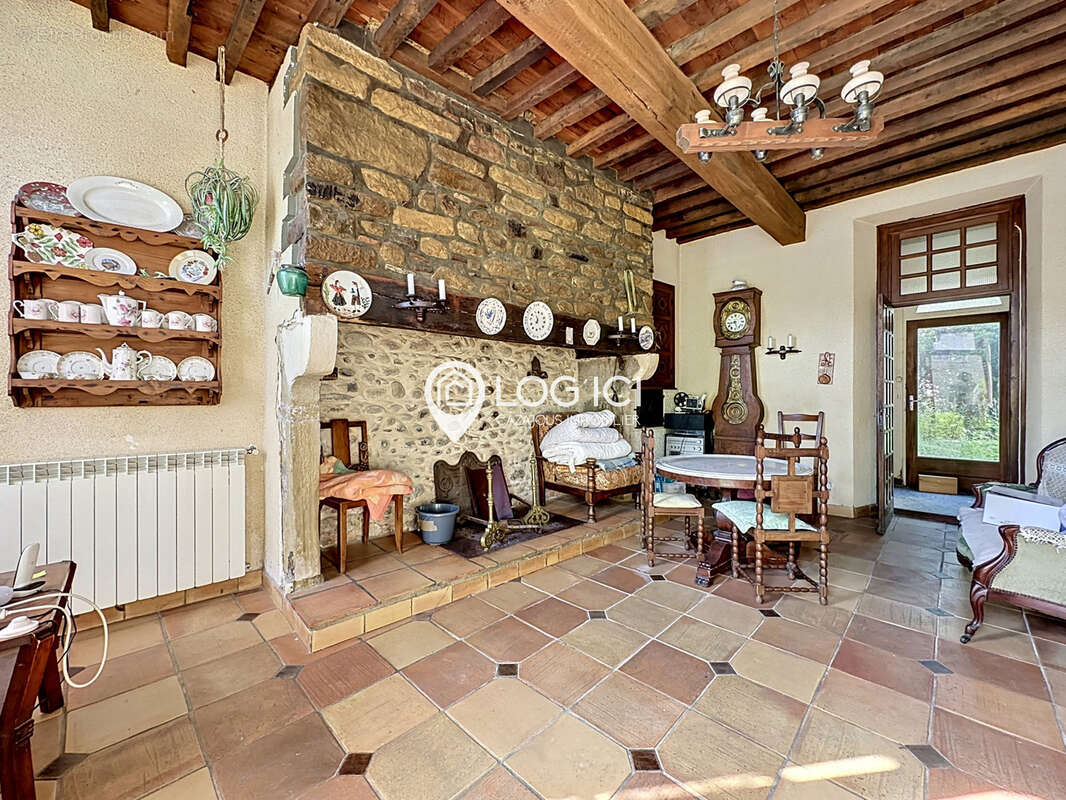Maison à COARRAZE