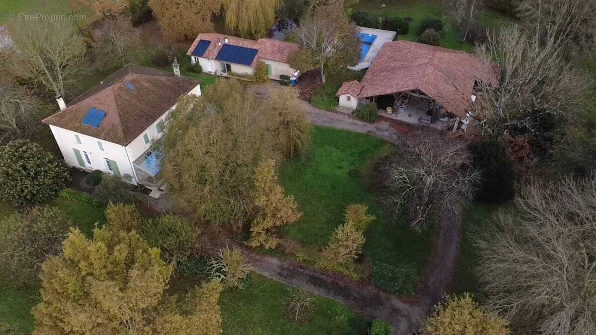 Maison à BIAS