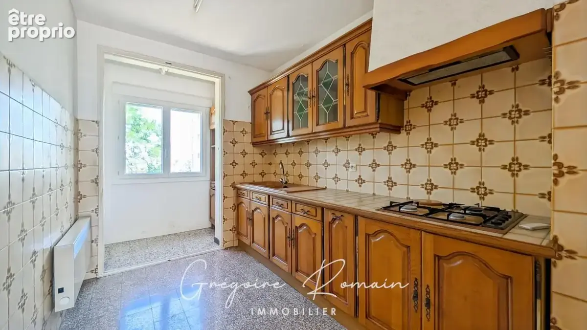 Appartement Port Saint Louis Du Rhone 4 pièce(s) 61 m2 - photo 5