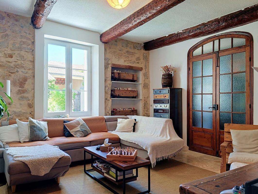 Exclusivite jonquieres partie de mas 197 m² 5 chambres - photo 6