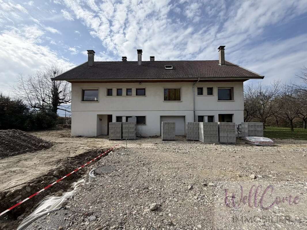 Appartement à GRESY-SUR-AIX