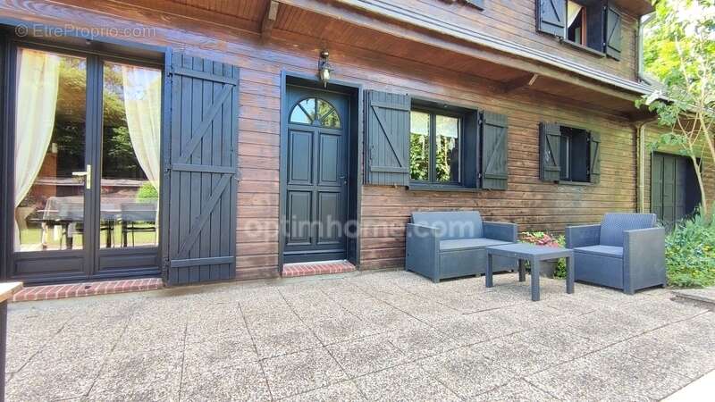 Maison à PERRIERS-SUR-ANDELLE