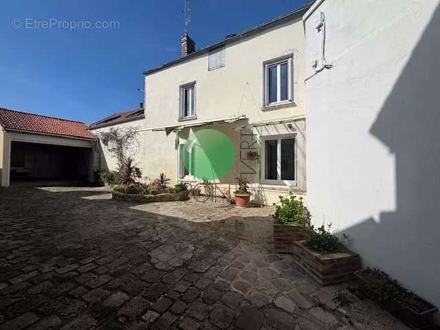 Maison à BALLANCOURT-SUR-ESSONNE