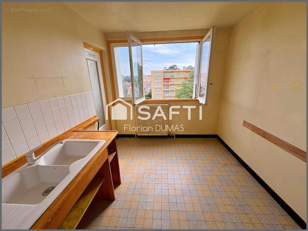 Appartement 75 m² à Valence  - photo 5