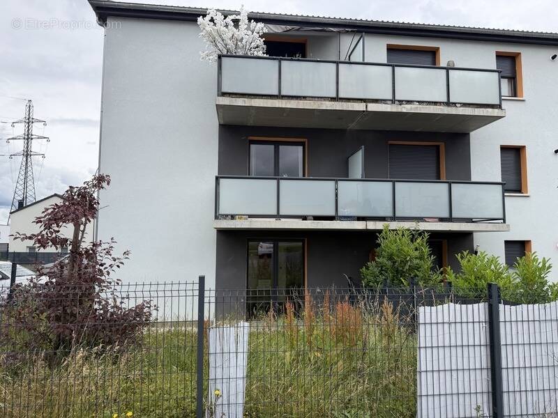 Appartement à GUENANGE