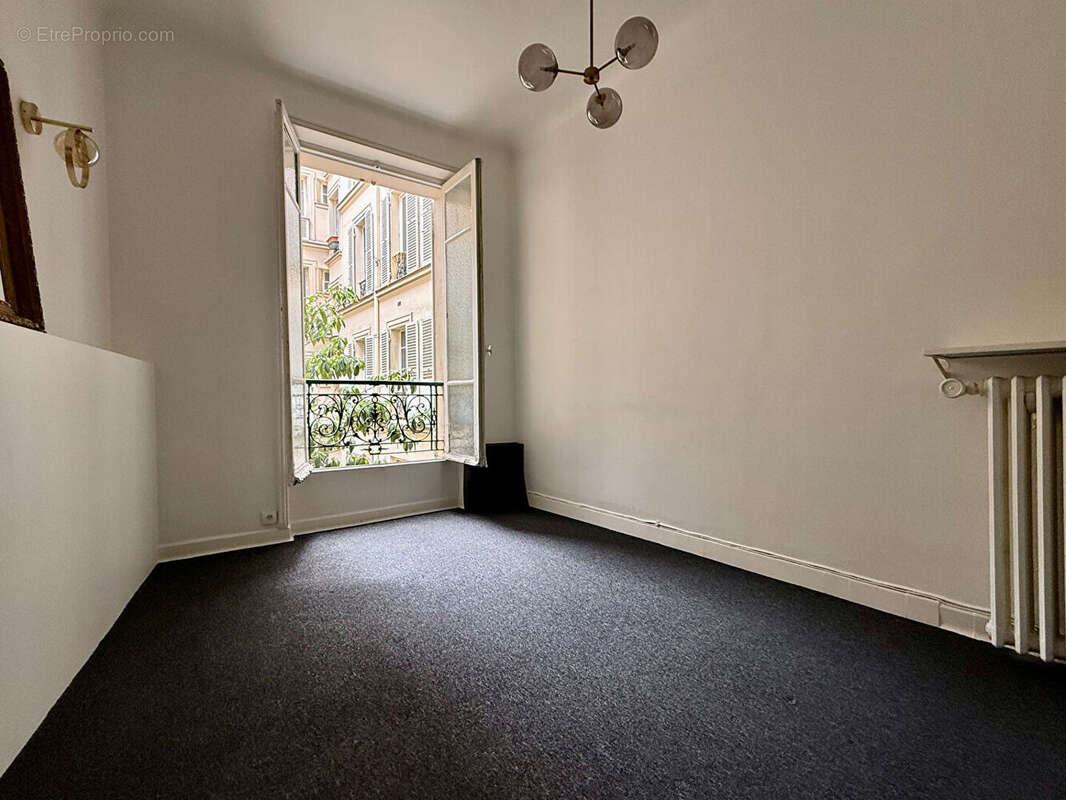 Appartement à PARIS-9E