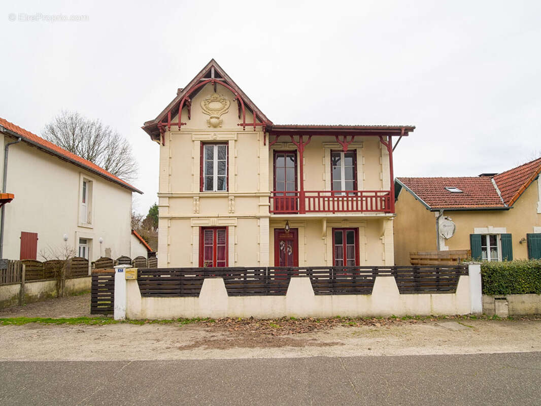 Maison à SABRES