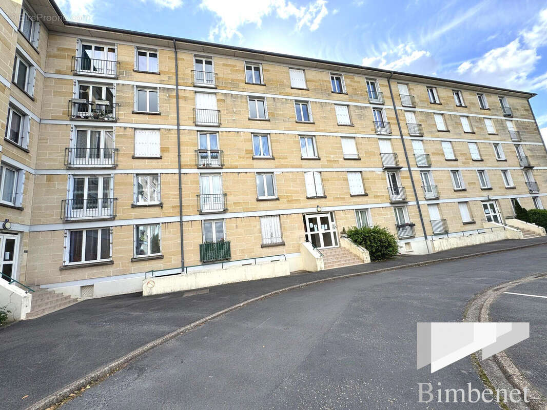 Appartement à FLEURY-LES-AUBRAIS