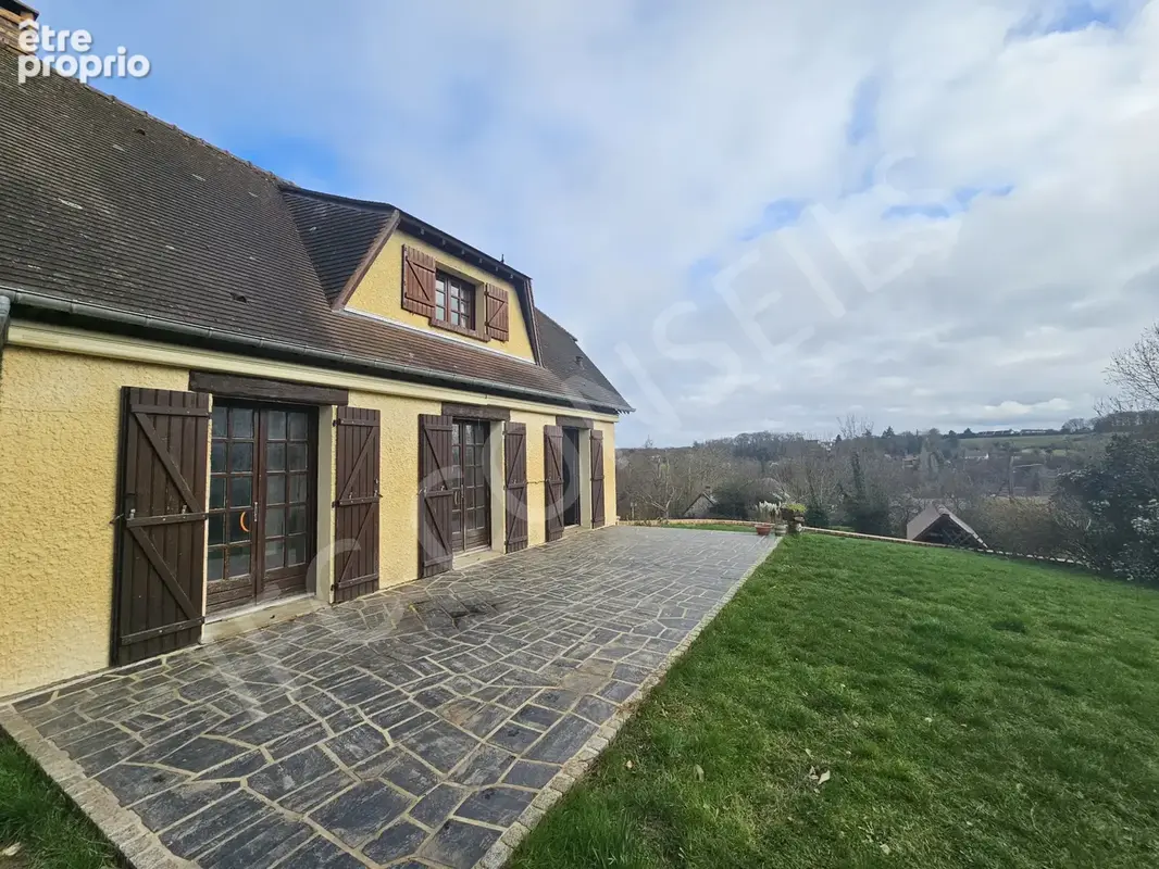 Maison à LA CHAPELLE-REANVILLE