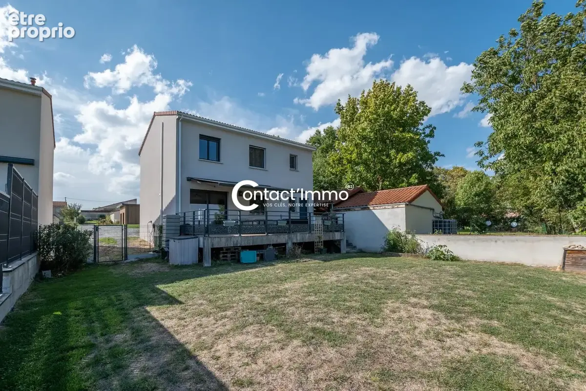 Maison 4 pièces 92 m² à vendre à Les Martres-D'artiere (63430) - photo 5