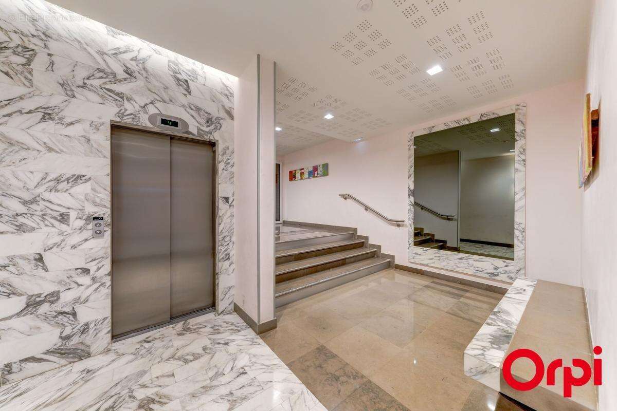 Appartement à LYON-8E