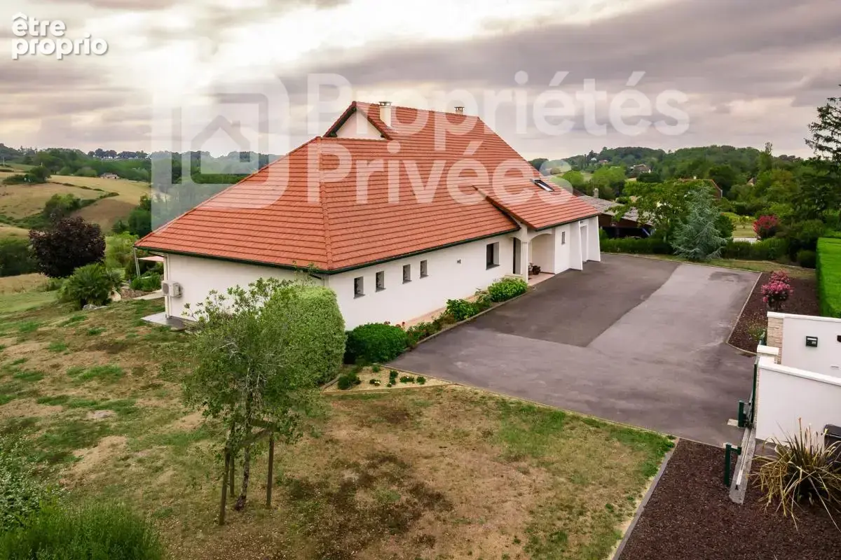 Maison d'architecte de standing de 7 pièces avec piscine chauffée - photo 16