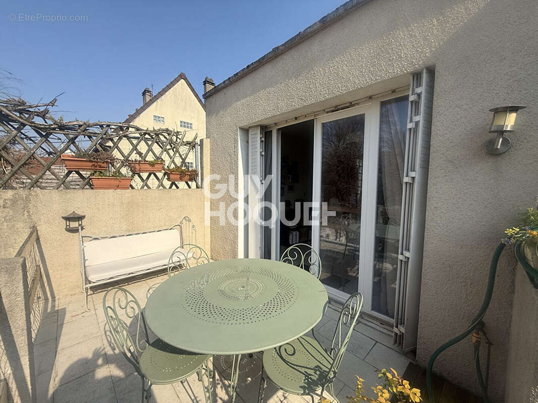 Maison à L'HAY-LES-ROSES