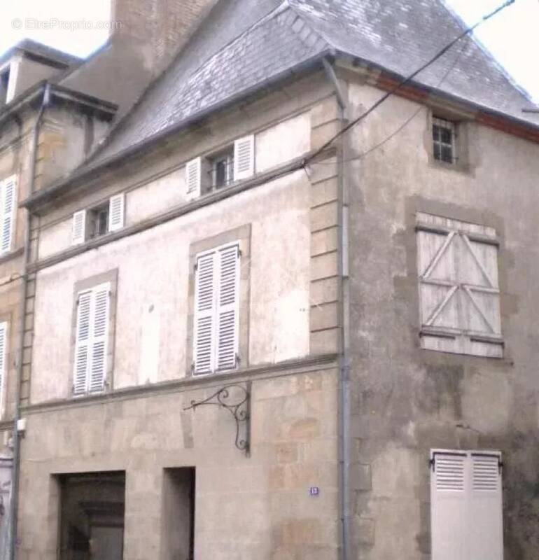 Maison à BOURBON-L'ARCHAMBAULT