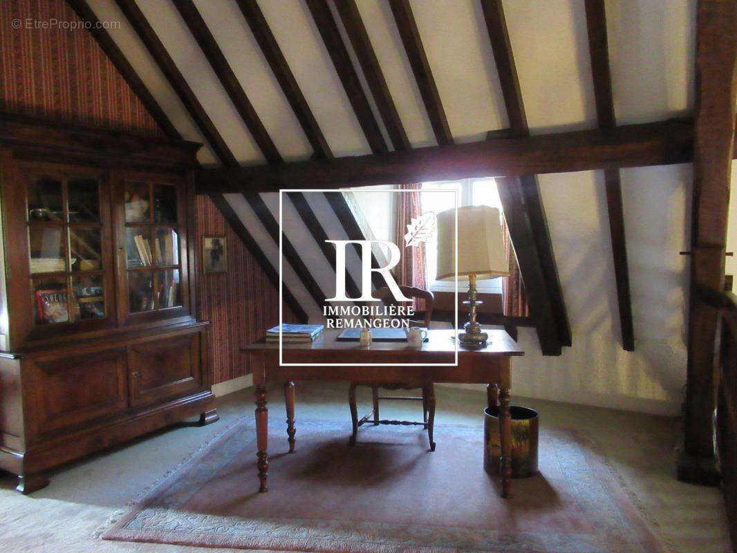 Maison de caractere avec parc arboré - photo 10