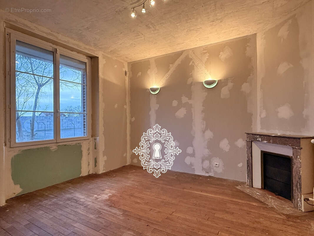 Maison à BRAY-SUR-SEINE