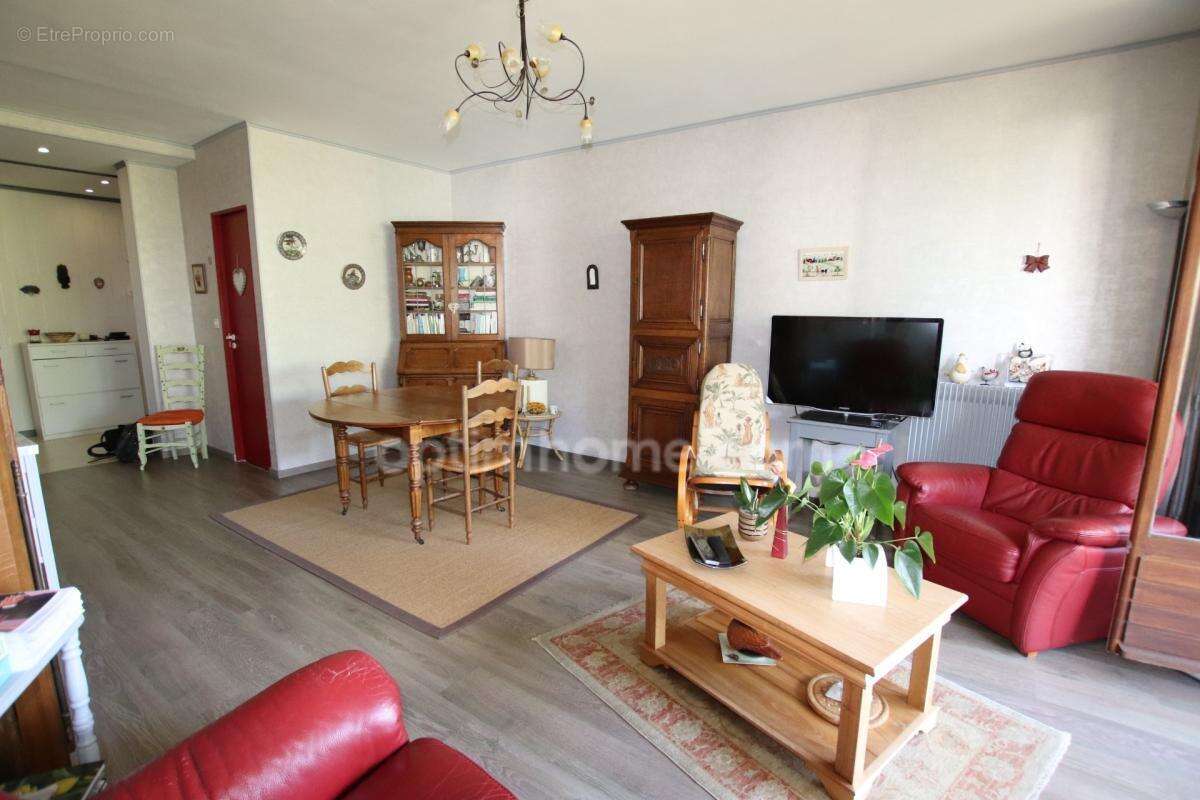 Appartement vendu loué de 77 m2 à la LA CHAPELLE SAINT MESMIN (45) - photo 3
