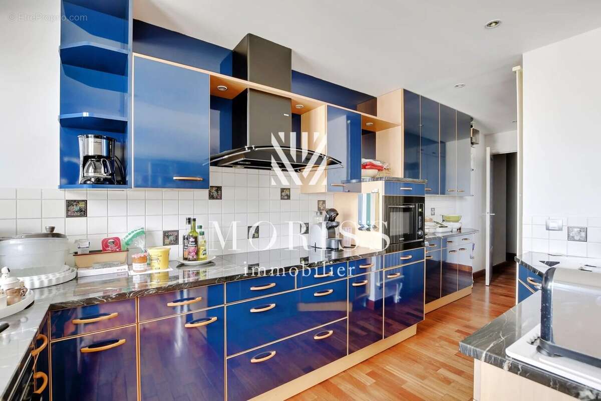 Appartement à PARIS-14E