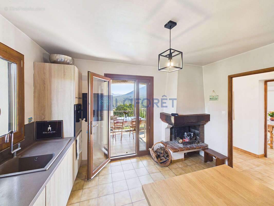 Maison à BELVEDERE-CAMPOMORO