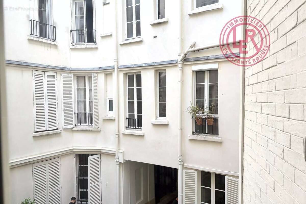 Appartement à PARIS-6E