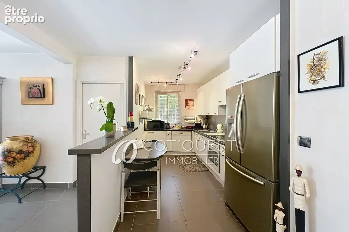 Appartement 90 m² à Antibes  - photo 7
