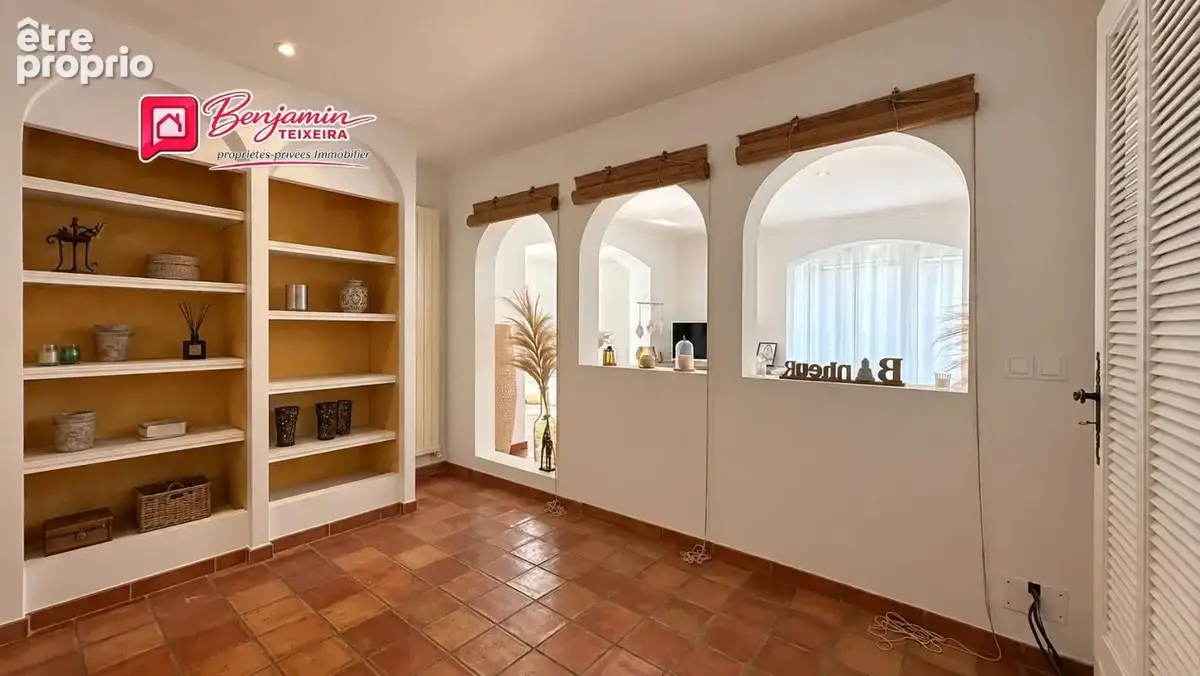 Villa La Motte 7 pièce(s) 256 m2 - 2 logements distincts actuellement - photo 5